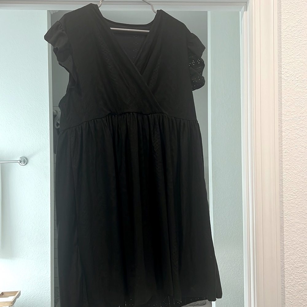 Beautiful black summer dress. Easy to dress up or wear casual